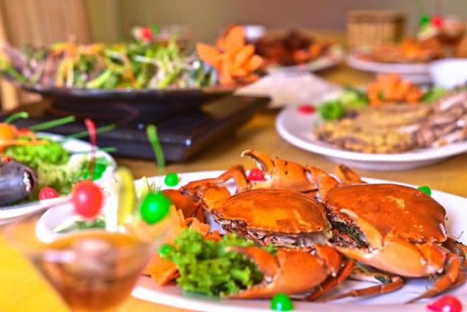 nhà hàng thế giới hải sản golden palace mễ trì 9