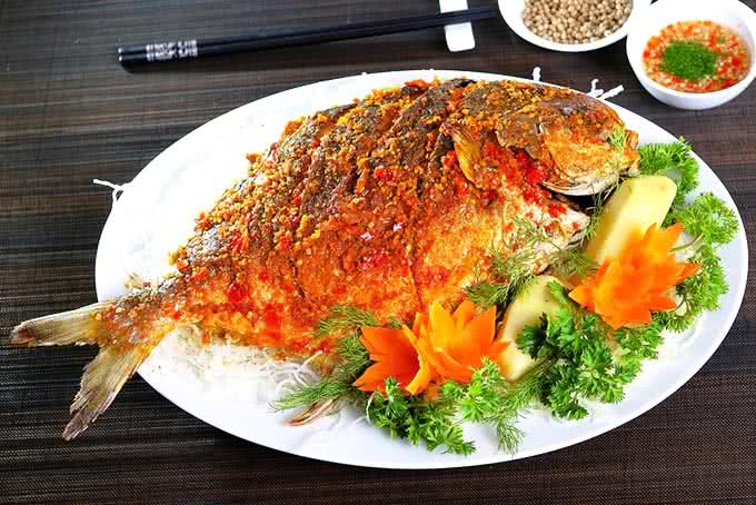 nhà hàng thế giới hải sản golden palace mễ trì 11