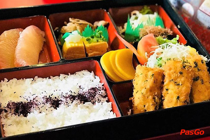 The Sushi Bar Khu công viên Bắc Tượng Đài 13