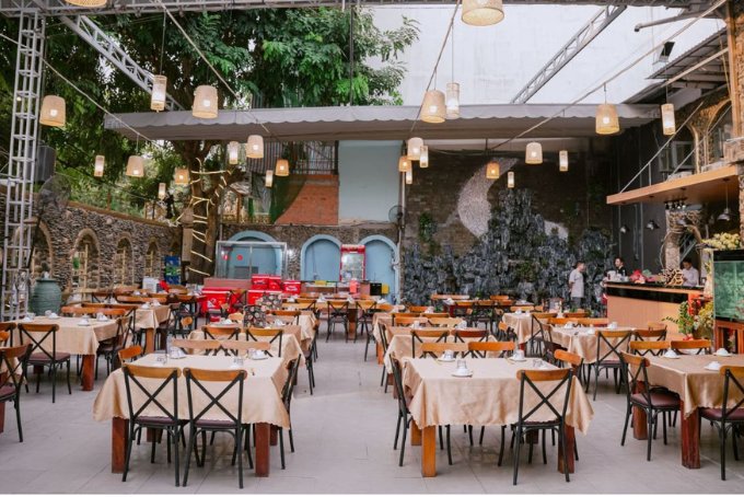 Chuỗi nhà hàng Ẩm Thực Việt Phố 8