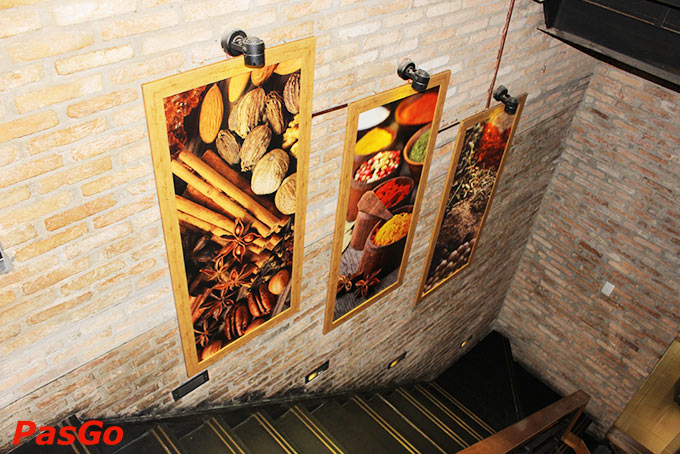 Nhà hàng Ba Con Cừu Phan Xích Long  13