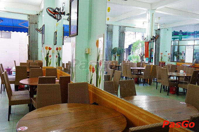 Nhà hàng Bánh Tôm Bà Phúc Trung Nữ Vương 12