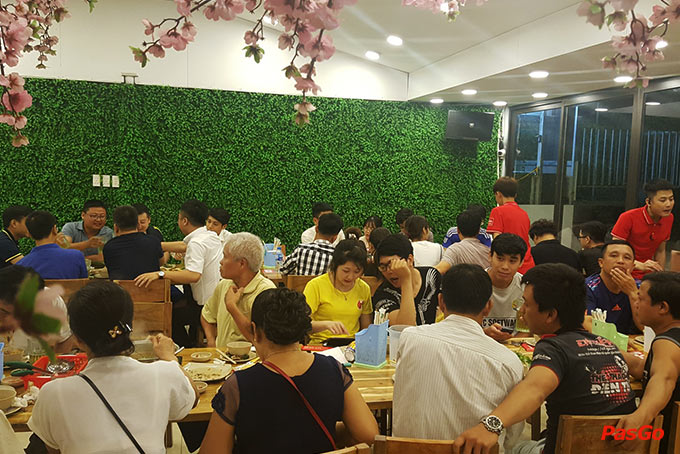 Nhà hàng Bia Đức Trọc Đường Láng 12