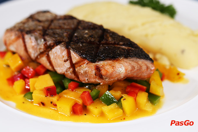 Nhà hàng Carmen Fine Cuisine Lý Tự Trọng 11