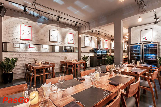 Colettes 32 Wine Bar Bistro Bùi Thị Xuân 11