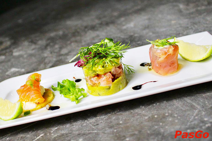 Colettes 32 Wine Bar Bistro Bùi Thị Xuân 4