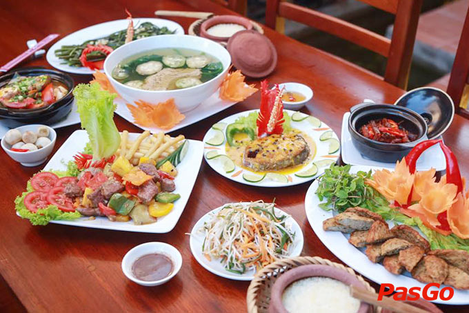 Nhà hàng Cơm Niêu Việt Xưa Bạch Đằng 1