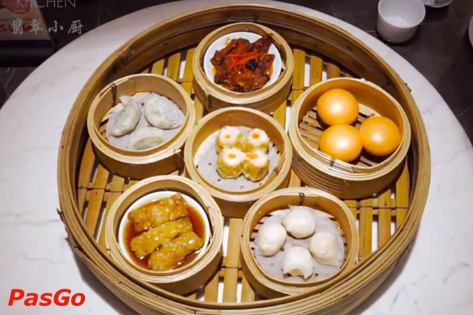 Nhà hàng Crystal Jade 19