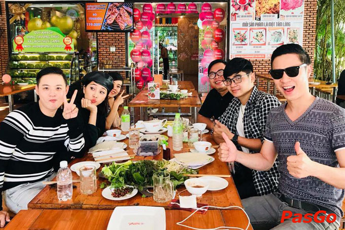 Nhà hàng Đặc Sản Trần Phạm Văn Đồng 13