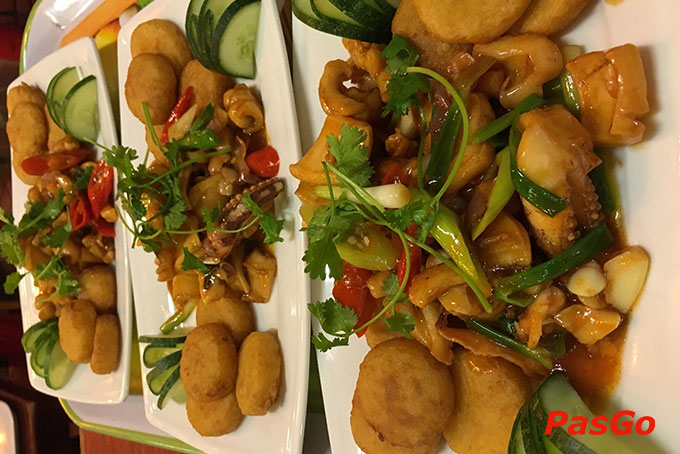 Đông Phương Nguyễn Tất Thành 13