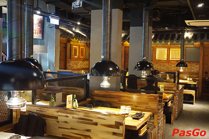 Nhà hàng GoGi House Nguyễn Hồng Đào 13