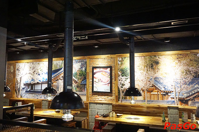 Nhà hàng GoGi House Nguyễn Hồng Đào 16