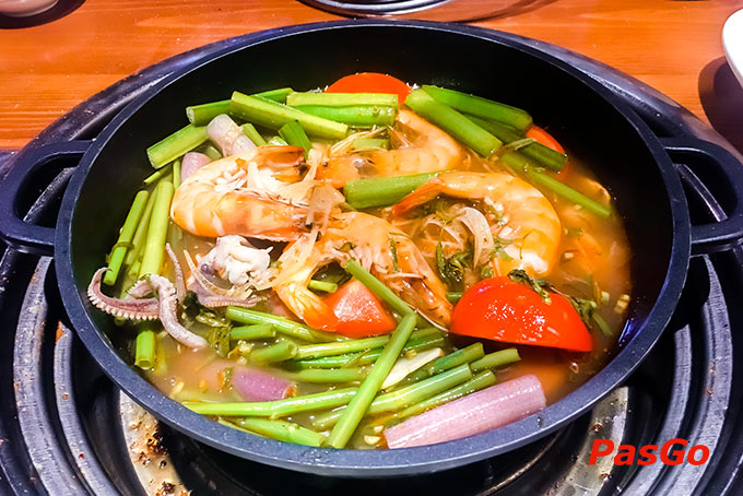 Nhà hàng Hai Con Bò BBQ & Hotpot Nguyễn Duy Trinh 14