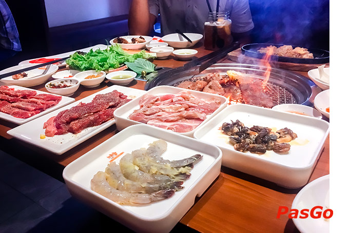 Nhà hàng Hai Con Bò BBQ & Hotpot Nguyễn Duy Trinh 9
