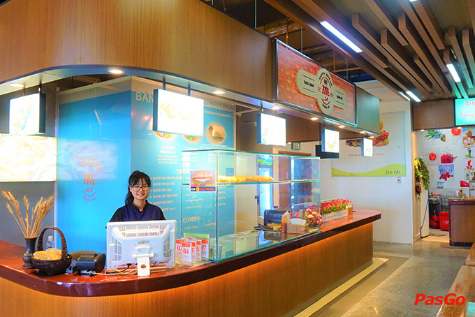 Indochina Food Court Bạch Đằng 19