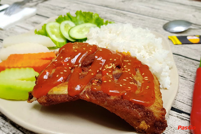 Nhà hàng Komhome Nguyễn Phong Sắc 13