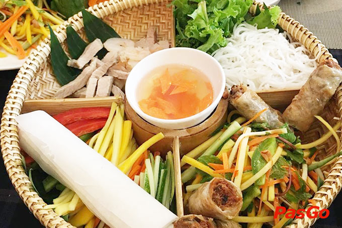 Nhà hàng La Tiato Restaurant Lê Quang Đạo 1