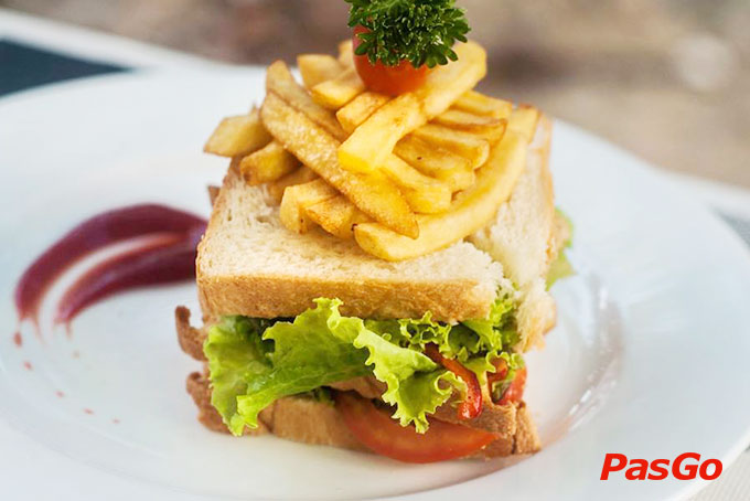 Nhà hàng La Tiato Restaurant Lê Quang Đạo 10