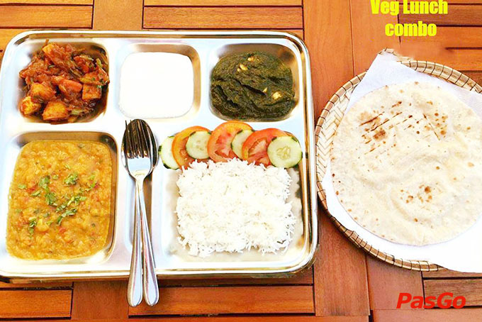 Nhà hàng Maharaja Indian Restaurant 11