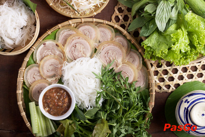 Nhà hàng Ơ Thương Trần Quang Khải 10