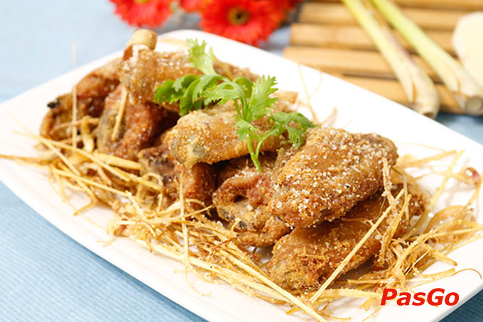 Phố Biển - Nguyễn Tất Thành-8