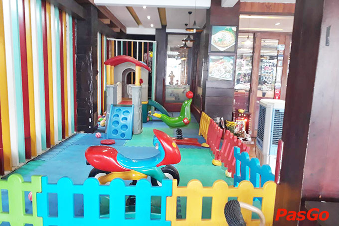 Nhà hàng Phở Ông Hùng Thảo Điền 14