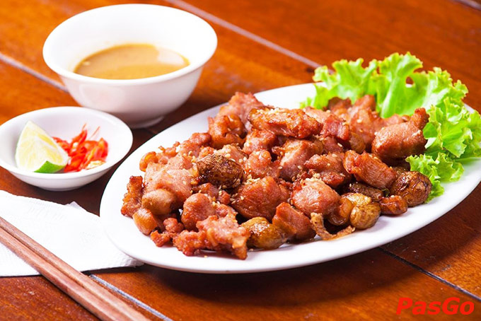 Quán Cây Xoài Nguyễn Tất Thành 10