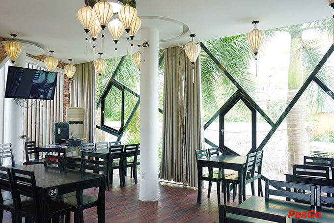 The Authentic Hoian Restaurant Cafe Lê Thanh Nghị 18