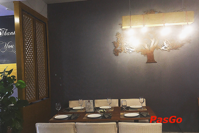 Nhà hàng The Salmon Restaurant Hoàng văn Thụ 27