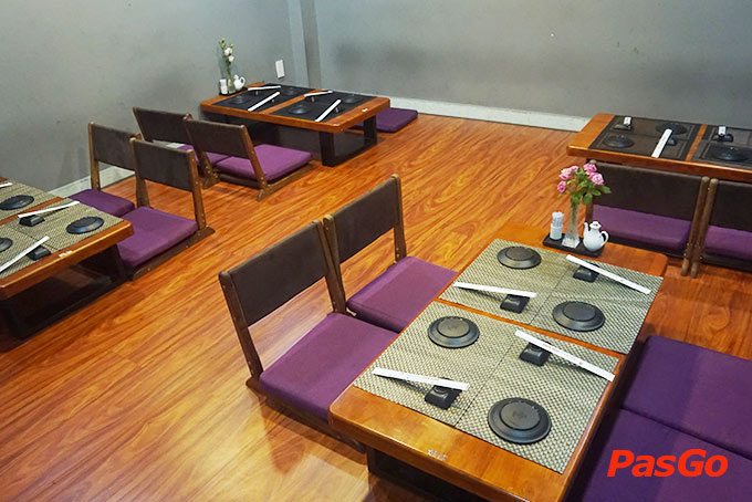 Nhà hàng Uchi Sushi đường 45 11