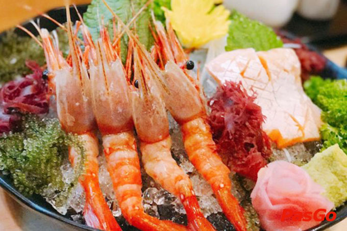 Nhà hàng Uchi Sushi đường 45 8