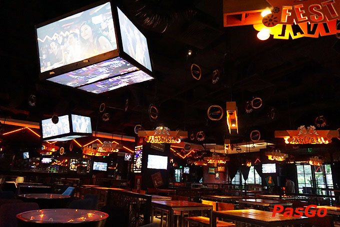 Nhà hàng Vuvuzela Lotte Mart 14