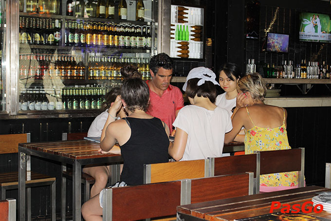 Nhà hàng Vuvuzela Nguyễn Bỉnh Khiêm  7