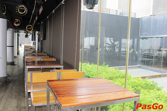 Nhà hàng Vuvuzela Zen Plaza 4