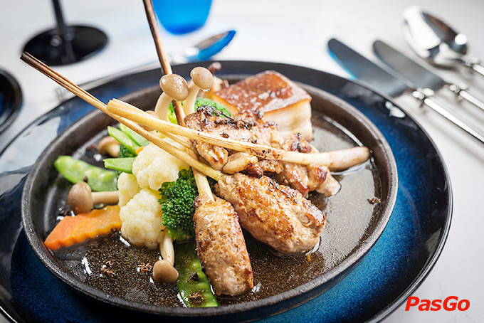 Red Bean Trendy Restaurant – Nguyễn Quang Bích 3