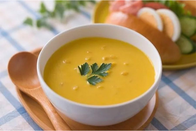 thành phẩm món cháo tôm bí đỏ dinh dưỡng cho bé