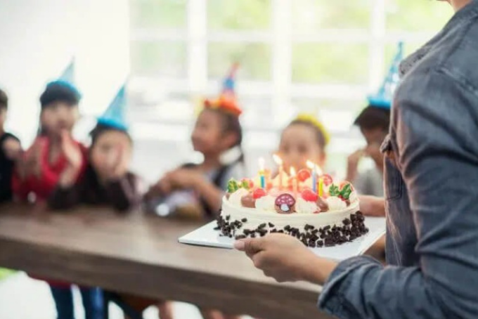 chuẩn bị phần tiệc