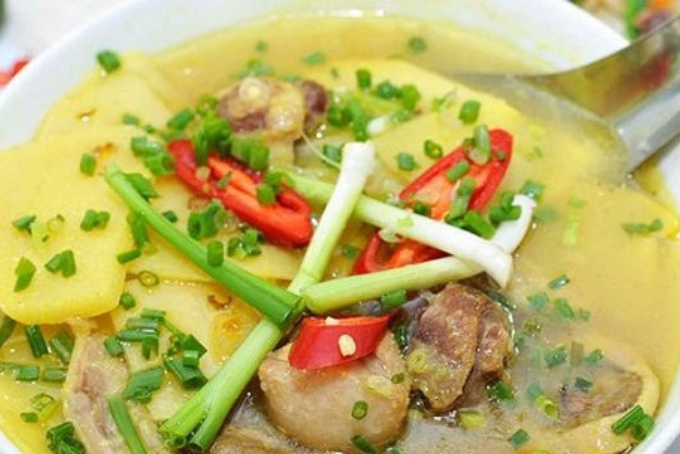 Thành phẩm ngỗng nấu măng