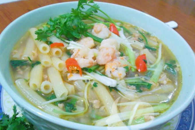 thành phẩm món nui nấu tôm thịt