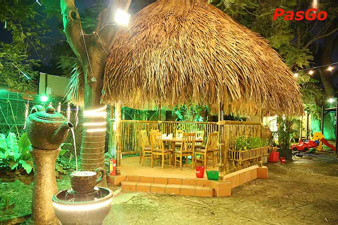 Nhà hàng Phi Phố Biển