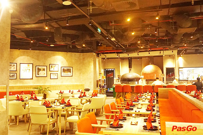 Capricciosa - Landmark 81-13