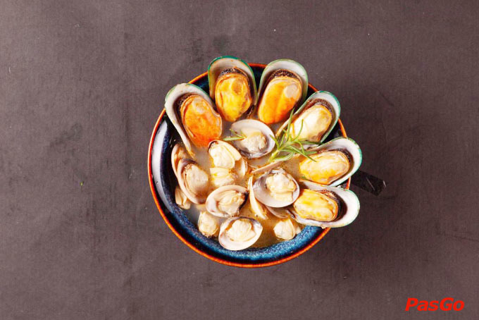 Capricciosa - Landmark 81-4