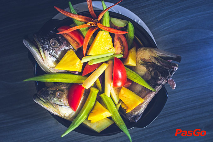 nhà hàng Confidant Restaurant Bar – Nhà hàng Tri Kỷ 2