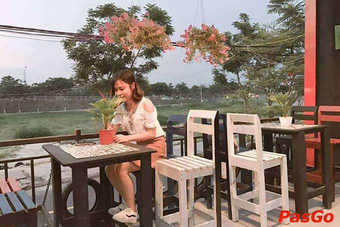 nhà hàng Container Beer Phạm Hữu Kính 7