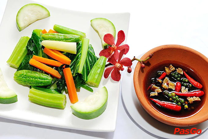 Nhà hàng Hoa Phố Quán Bến Vân Đồn 19