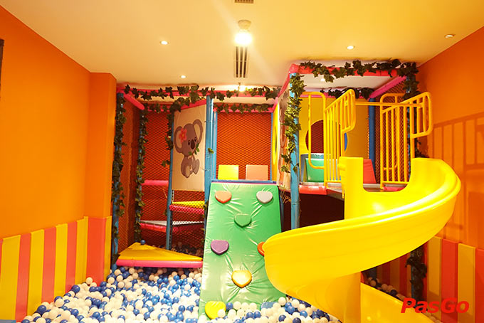 Nhà hàng Hutong – Hot Pot Paradise Vincom Thủ Đức 14