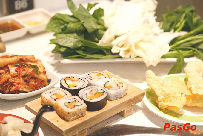 Nhà hàng Lẩu Băng Chuyền Kichi Kichi Hoàng Đạo Thúy 5