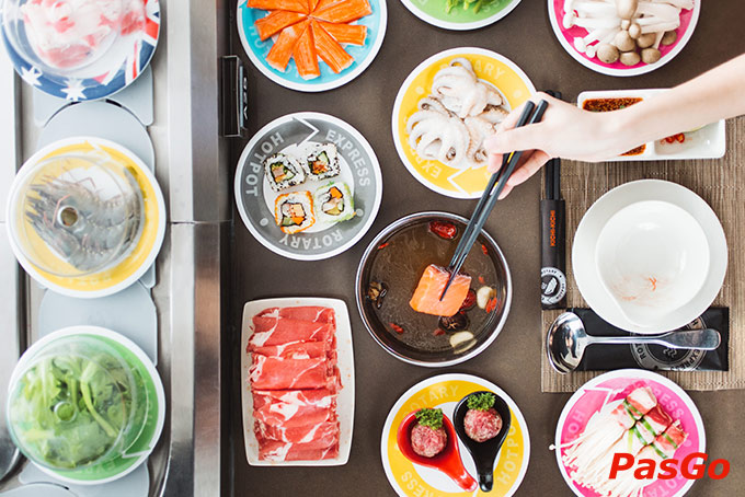 Nhà hàng Lẩu Băng Chuyền Kichi Kichi Trương Định 3