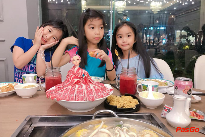 Nhà hàng Phụng Hoàng Lâu Vinhomes Central Park 22