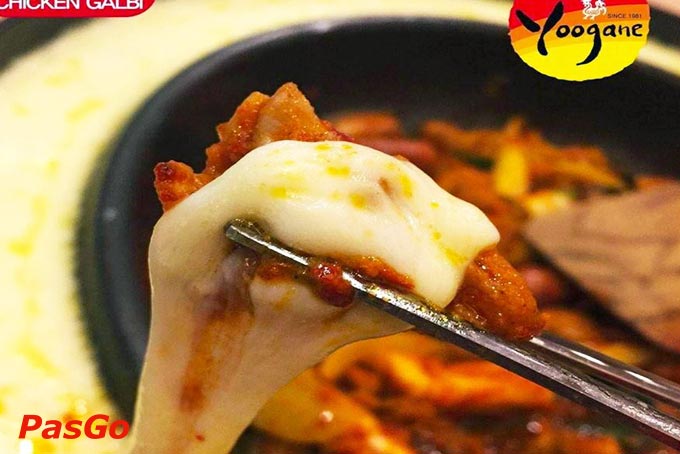 Nhà hàng Yoogane Chicken Galbi Aeon Mall Bình Tân 4